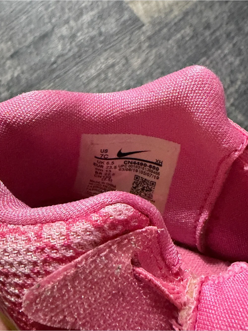 Nike Kyrie Flytrap 2 Patrick Star SpongeBob Size 7C